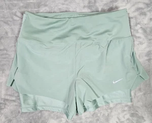 Pantalones Cortos para Correr Nike Swift Dri-Fit Tiro Medio Para Mujer 2 en 1 Talla Pequeña Forrados Boxer - Imagen 1 de 14