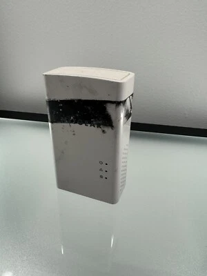 Netgear PL1000 Powerline 1000 Mbps Network WiFi In White - Image 1 of 4