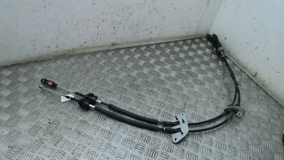 2014 MAZDA 3 SPORT NAV 2.0 PETROL MK3 GEAR LINKAGE CABELS REF12246 — 第 1/4 张图片