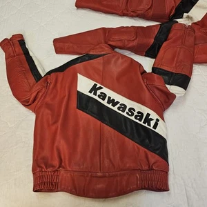 RARE VTG Mens Red ECHT LEDER Leather Kawasaki Motorcycle Suit Jacket 46 Pants 38 - Picture 1 of 23