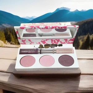 Clinique Exclusive Colour Surge Eyeshadow & Glosswear Sheer Shimmers Boxed *New* - Picture 1 of 9