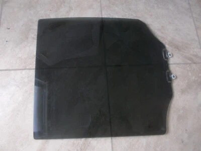 Vidrio ventana puerta trasera conductor Saturn Vue SUV LH 02 03 04 05 usado OEM GM Foto 1 de 2