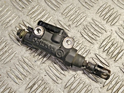 YAMAHA YZF1000R THUNDERACE 96 01 REAR BRAKE MASTER CYLINDER BREMBO FZR600-R - Изображение 1 из 2