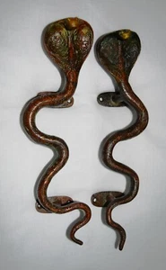 Estatuilla de serpiente cobra de latón manija de puerta acabado único banquete puerta salón decoración A11 - Imagen 1 de 6