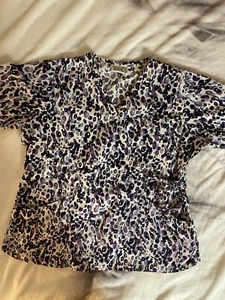 UA Scrubs Size Medium Women’s Scrub Top - Tie Side - Picture 1 of 9