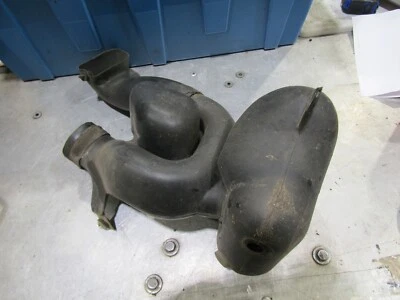 1998-2002 Chevrolet Cavalier седан 2,2 л OEM впускной резонатор 98 99 00 01 02 - Изображение 1 из 4