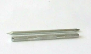 AURORA AFX SLOT CAR HO SCALE FRONT & REAR MAGNA TRACTION CHASSIS AXLE #8616 - Picture 1 of 6