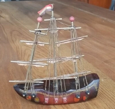 Goleta de velero vintage Mayflower madera modelo 3 mástiles Japón por Dee Bee 7" Foto 1 de 4