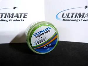 Ultimate Modelling Products Moss Green Weathering Pigment 30mL by volume. - Picture 1 of 2