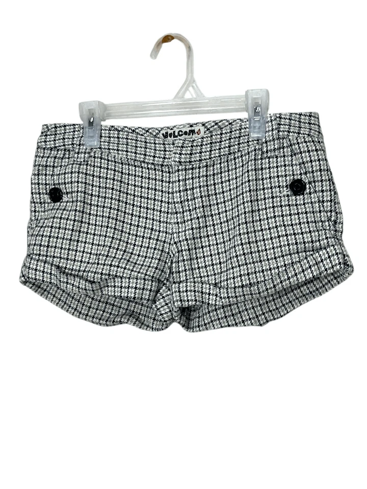Vintage Y2K Women’s Volcom Beige Checker Shorts Size 1 - Image 1 of 4