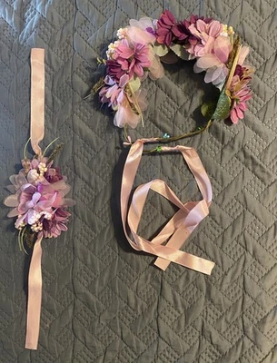 Diadema y ramillete de flores rosa y blanco para mujer, ideal para fiestas, graduación, boda Foto 1 de 4