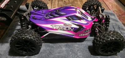 Arrma Typhon 6S BLX/TLR Foto 1 de 4