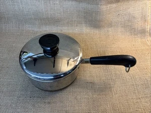 Vintage 1801 Revere Ware 1 Qt Saucepan Pot With Lid Copper Bottom - Picture 1 of 8