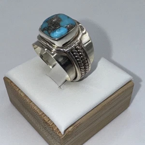 Vintage sterling silver And Turquoise Ring Sz 7.5 - Picture 1 of 7