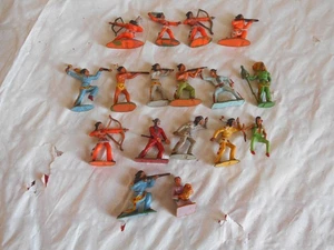 Vintage Plastic figures Early Starlux red indians 1960s french - Picture 1 of 10