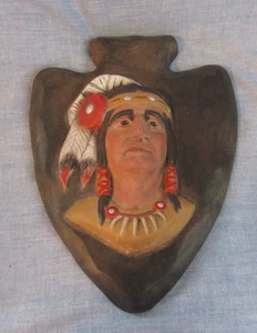 CENICERO VINTAGE HECHO A MANO Y PINTADO CON FORMA DE CABEZA DE FLECHA 9" - Imagen 1 de 3