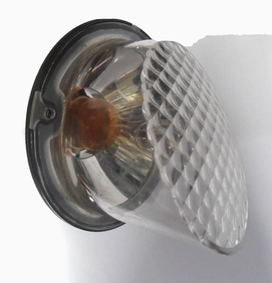 MGZT-ZTT MG ZT FRONT INDICATOR ASSEMBLY FITS EITHER SIDE PRE FACELIFT 2001- 03. - Image 1 of 1