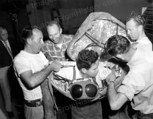 8x10 Print Gene Barry The War of the Worlds 1953 Creature Costume Candid #WOTW - Picture 1 of 1