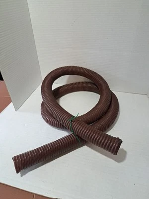 20 世纪 50 年代 6 英尺栗色西屋鱼雷软管乙烯基橡胶丝无端 — 第 1/4 张图片
