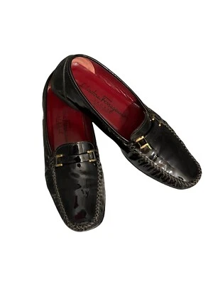 Sapatos de condução Salvatore Ferragamo 🇧🇬 couro patenteado tamanho 7.5 2A - Imagem 1 de 4