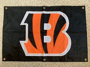 Versital Cincinnati Bengals 2 x 3 Flag Hung Vertical Horizontal Banner Pennent - Picture 1 of 8