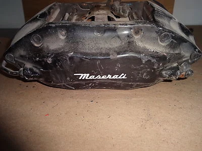 Pinza de freno delantera derecha Maserati 4200 cupé Spyder parte A # 387201108 Foto 1 de 4