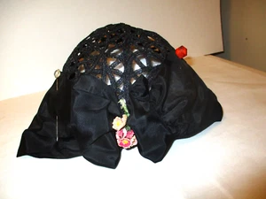Vintage Ladies Black Hat with 2 Hat Pins - Picture 1 of 5