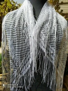 Lace Sheer Floral Triangle Veil Church Mantilla Scarf Shawl Wrap Tassel - Picture 1 of 4