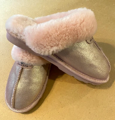 Women's New Pink NWT BEARPAW Sheepskin Lining Cow Suede Upper  Slippers, Size 10 - Image 1 of 4