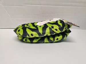 Star Wars Mandalorian Yoda Fuzzy Slippers Boys Girls Kid Size Small-Medium 8-13 - Picture 1 of 5