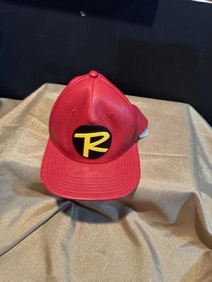 Sombrero Robin imitación cuero rojo  Foto 1 de 4