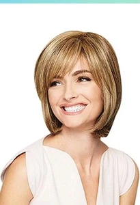 Peluca Eva Gabor Adoration Classic Bob Comfort Cap, marrón claro de Hairuwear - Imagen 1 de 2