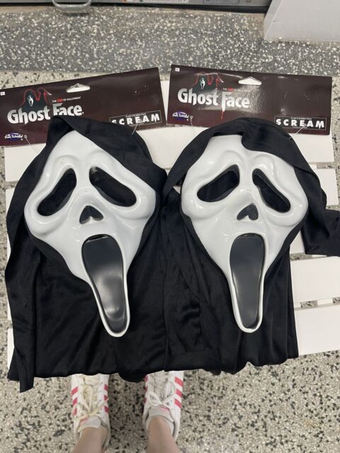  behanco Halloween Scream Mask Ghost Face Mask Halloween Full  Face Mask Scary Face Ghost Festival Screaming Mask (Red Spit Tongue*2pcs) :  Clothing, Shoes & Jewelry