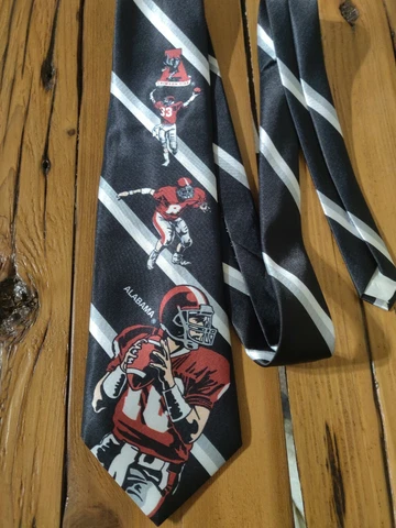 Vintage Alabama Crimson Tide NCAA SEC Football Black Striped Men's Neck Tie Cover
