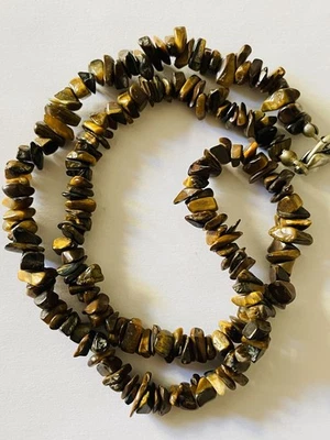 🌺Tiger's Eye Chips Single Strand Vintage Necklace - Image 1 of 4