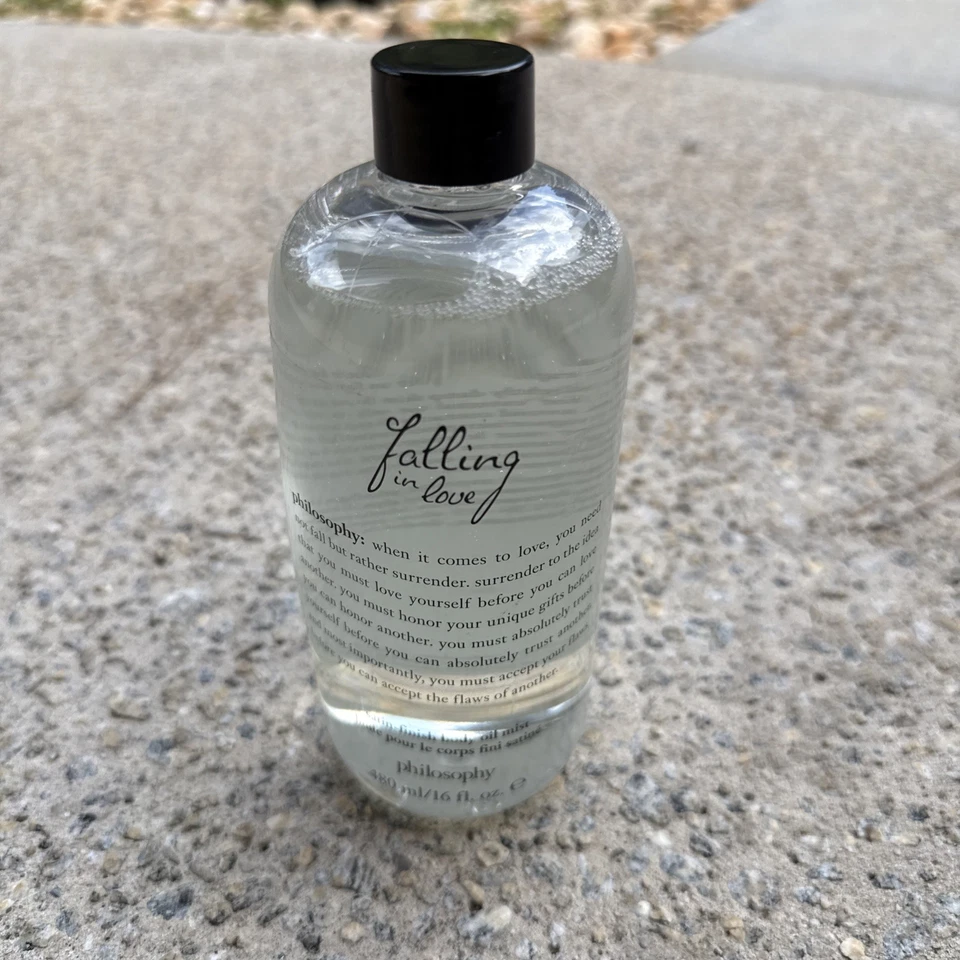 Philosophy Falling In Love acabamento acetinado óleo corporal névoa 480 ml 16 fl. oz.  SEM BOMBA - Imagem 1 de 1