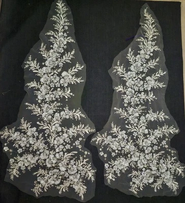 Malla Bordada Lentejuelas 3D Flores Coser Apliques BLANCO Formal Femenino Novia Foto 1 de 4