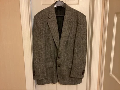 Abrigo deportivo 44Reg. 100% lana espiga negro/blanco, 2 botones, ventilación única Foto 1 de 4