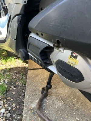 2009-2016 Piaggio MP3 LT 300 ie Wiring Loom Rectifier Relay Connector - Image 1 of 4