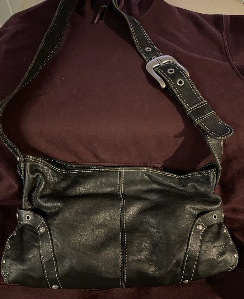 Large Black Pre-Owned Leather Lucky Brand Vintage Crossbody Bag - Image 1 of 4