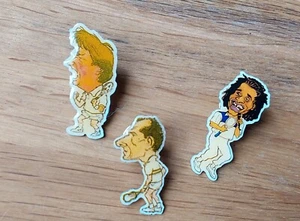 Pin's TENNIS FORGET NOAH LECONTE CARICATURES PAR BERNAR BOULITREAU - Foto 1 di 7