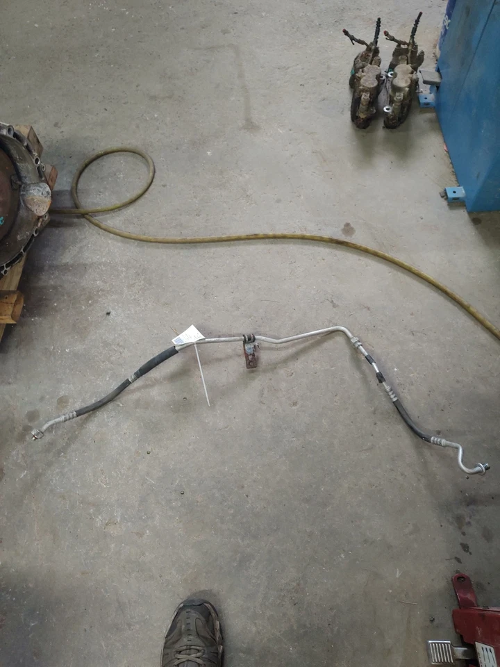 2006 - 2010 Ford Explorer AC Liquid Hose Genuine OEM 7L2Z19835HA - Image 1 of 3