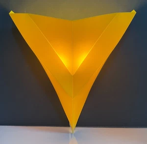 Ikea Wall Light Sconce Fluga "Fly" Yellow Polypropylene Vintage 1995 - Picture 1 of 9