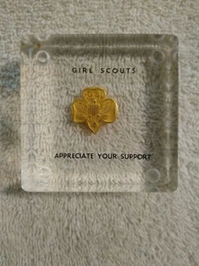 2,5" Vintage Pfadfinderinnen Wertschätzung der Unterstützung 10K Gold Acryl Briefbeschwerer - Bild 1 von 2