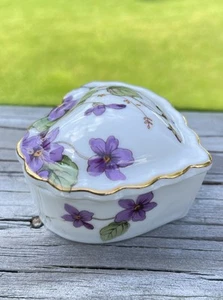 Lefton Heart Trinket Box Violets Scalloped Gold Trim Porcelain Vintage 00383 - Picture 1 of 7
