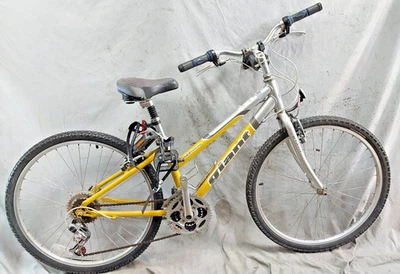 2009 Giant Sedona MTB Bike Small Hardtail Rigid Step-Thru Triple Hybrid Commuter - Image 1 of 4