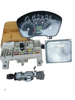 Kit centralina motore Ford Focus II 5M5112A650HG - Immagine 1 di 4