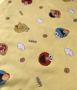 Sesamstraße, Elmo, Keksmonster 100% hochwertiger Baumwollstoff. Farbe Gelb. BTY - Bild 1 von 7