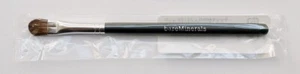 bareMinerals Tapered Lidschattenpinsel - Reisegröße - Bild 1 von 2
