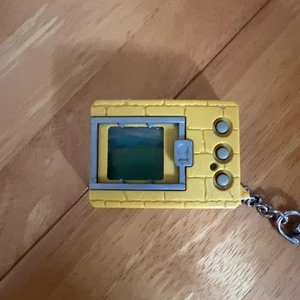 Digital Monster Digimon Yellow 1997 Bandai Japan No Box Used  - Picture 1 of 3